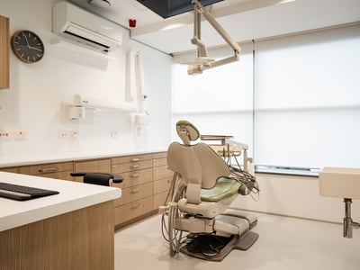 Dental Artistry Treatment room 9